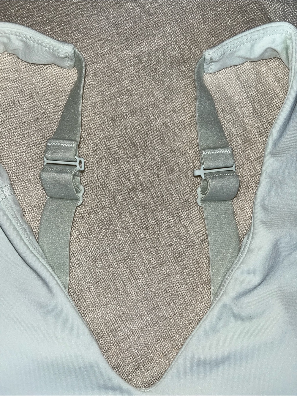 Fabletics Sports Bra - Picture 5 of 12